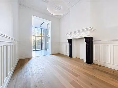 magnifique triplex avec jardin - quartier louise