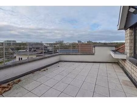 metro vandervelde // penthouse