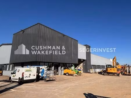 local d'activités à louer