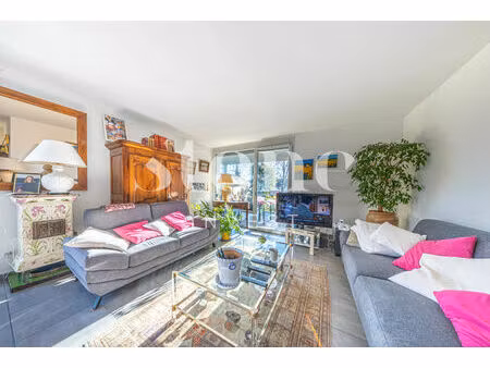 appartement t3 lumineux avec garage