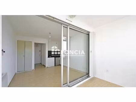 grau du roi studio cabine tbe ascenseur proche plage