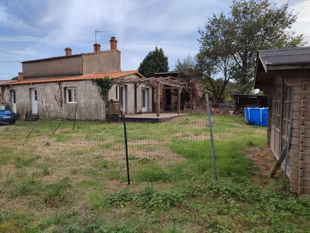 maison vallet en hameau 3 chambres/bureau