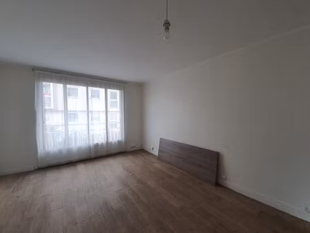 appartement courbevoie 3 pièce(s) 53 m2