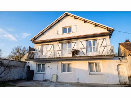 immeuble de rapport chatellerault 200 m²