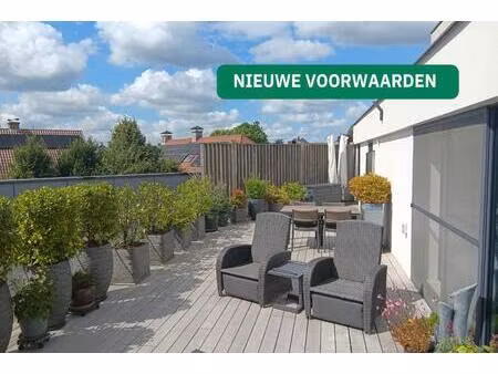 appartement met 3 slaapkamers  garage en autostaanplaats te koop in waarschoot