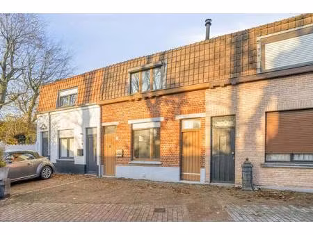 huis met 3 slaapkamers en buitenruimte te sijsele (damme)
