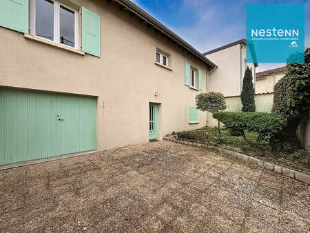 maison à louer de 75 m² avec jardin et garage à montbrison