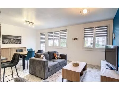 location appartement  67.16 m² t-3 à clermont-ferrand  860 €