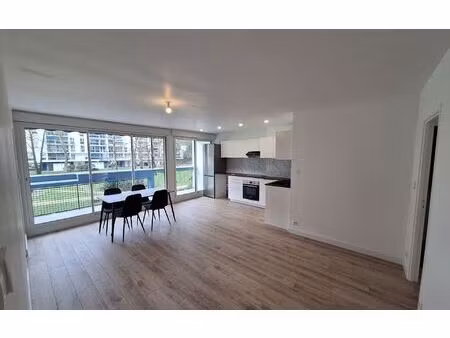 location appartement  71.5 m² t-4 à mérignac  1 240 €