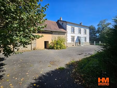 propriété maison 140m² + grange + hangar + forge + 1 ha terrain