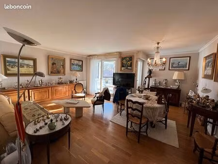 appartement 3 pièces 84 m²