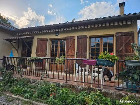 vente maisonpleine nature nichee dans vallee de l arbas