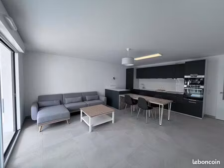 appartement 3 pièces 79 m²