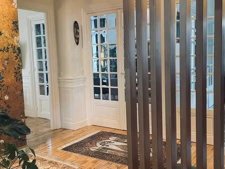 rare à la vente – appartement familial d’exception  place anatole france