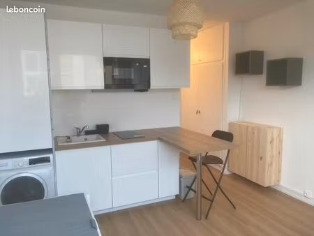 studio meublé 17m² orangerie - conseil des xv
