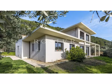 vente maison 5 pièces 180 m² beaumes-de-venise (84190)