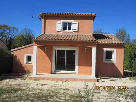 villa à louer à l'année