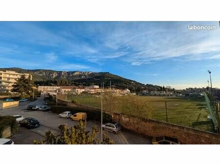 t3 lumineux avec climatisation