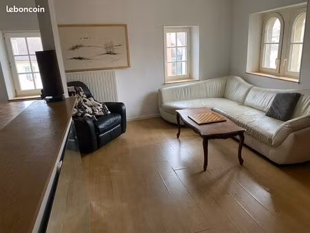 appartement t2 vic sur seille ?