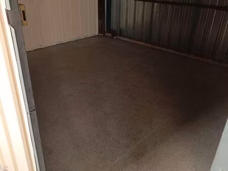 parking/box 13 m² saint pierre des corps