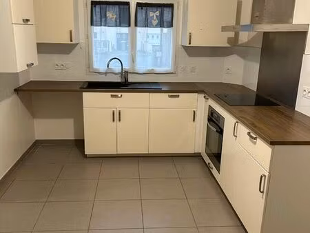 maison 3 pièces 77 m²