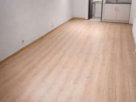 studio côté cour avec espace jardin/cour – calme absolu