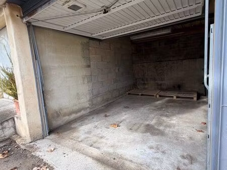 garage à louer