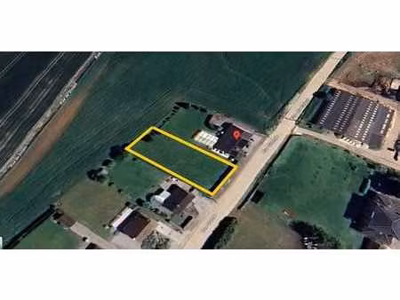 terrain a batir de 9 ares