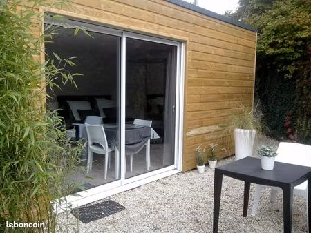 très joli studio meublé indépendant sans mitoyenneté avec jardin arrière gare d'arras ; ca