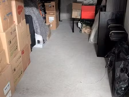 place  garage sécurisée en sous-sol  immeuble récent  optimisation possible