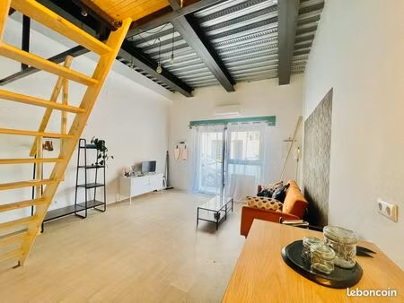 studio avec coin lit mezzanine mazargues