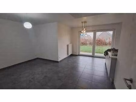 appartement 2 chambres avec terrasse et jardin