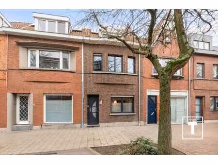 instapklare woning te gentbrugge!