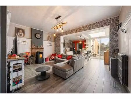 maison tout confort proche de toutes les commodités!