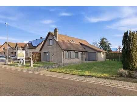 charmante  open bebouwing op een knap perceel in zoutleeuw