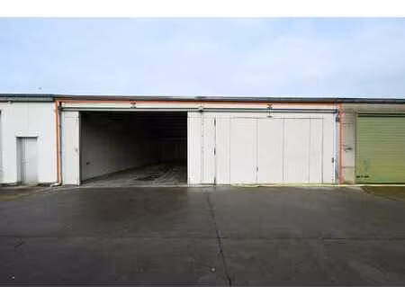 landelijk gelegen opslagruimte van 228m2 te ardooie!