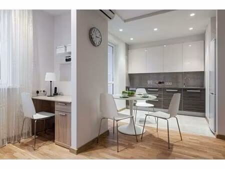 *rare 3 pièces avec balcon idéalement situé*