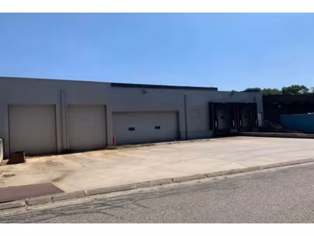 mixte activites-bureaux a louer