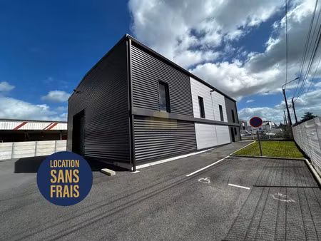 à louer – local d’activités + bureaux – 341 m²