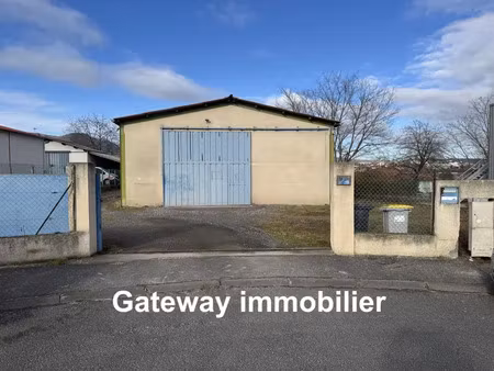 a louer entrepôt avec bureaux 200m2 à romagnat 63540