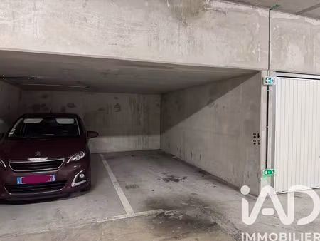 vente parking 13 m²