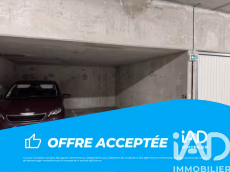 vente parking undefined m²