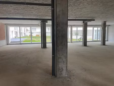 local professionnel a louer