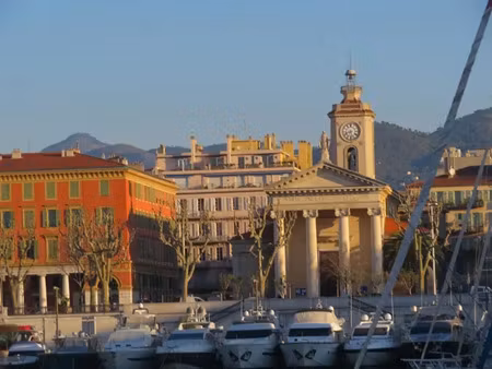 restaurant bar/cave à vin quartier du port nice
