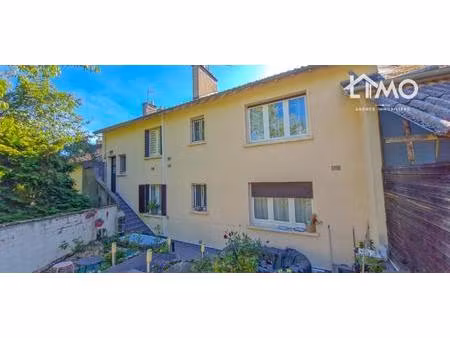 maison de ville 178 m² constituée de deux logements réunis avec un terrain de 445 m²