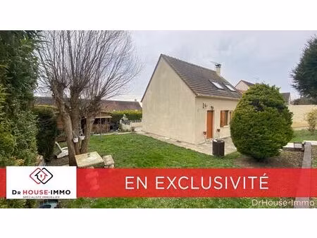 maison 3 chambres sous- sol pieton