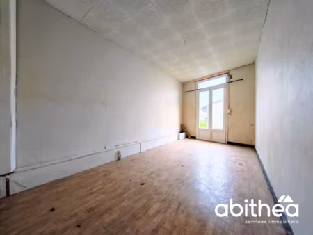 maison de bourg 95 m2 à rénover