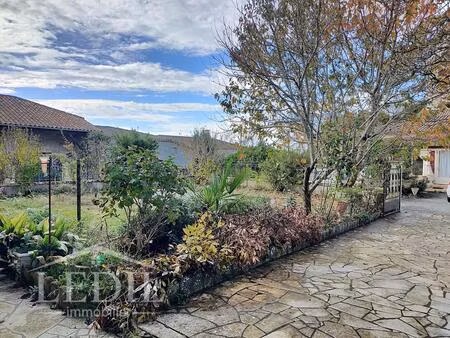 maison de village 3 chambres  garage et jardin