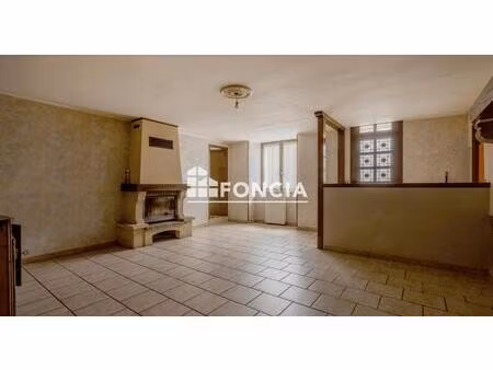 maison familiale à rénover  superficies exemplaires