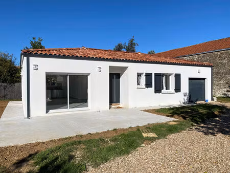 péré  maison 4 pièces de 94m² environ